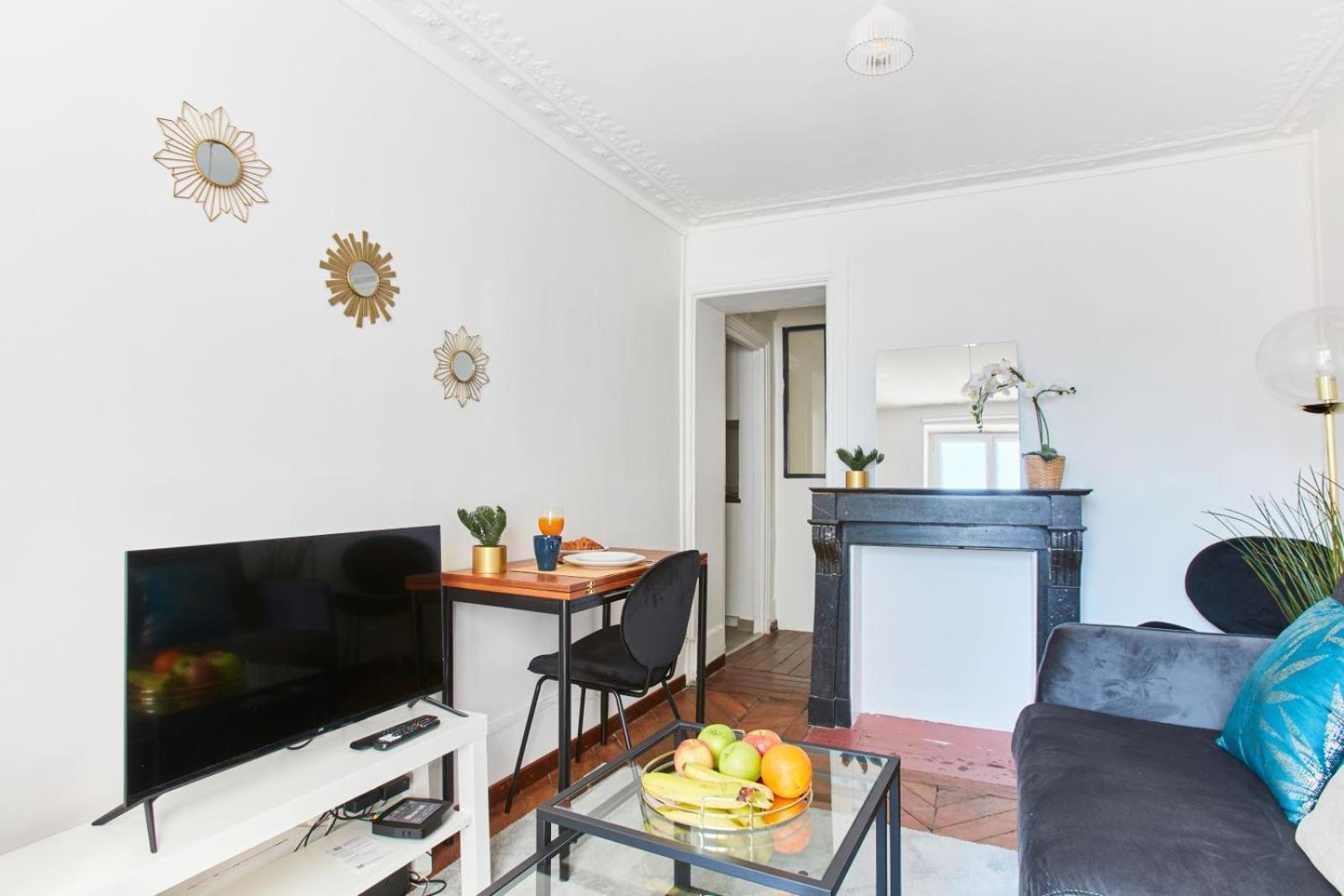 Апартаменты Cosy Montmartre 2Br Париж Экстерьер фото